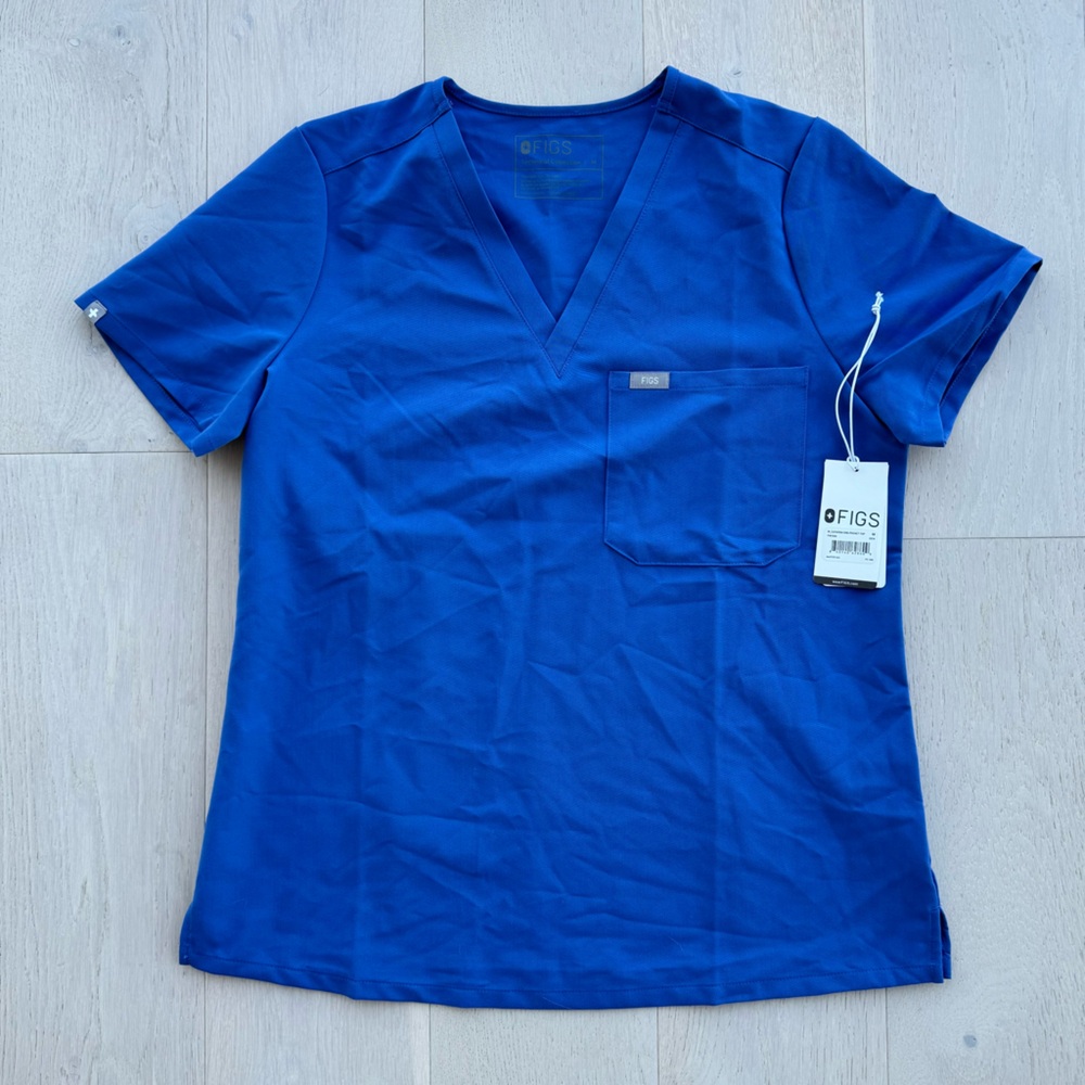 FIGS Catarina Scrub Top Limited Edition Denim Blue Size Medium NWT